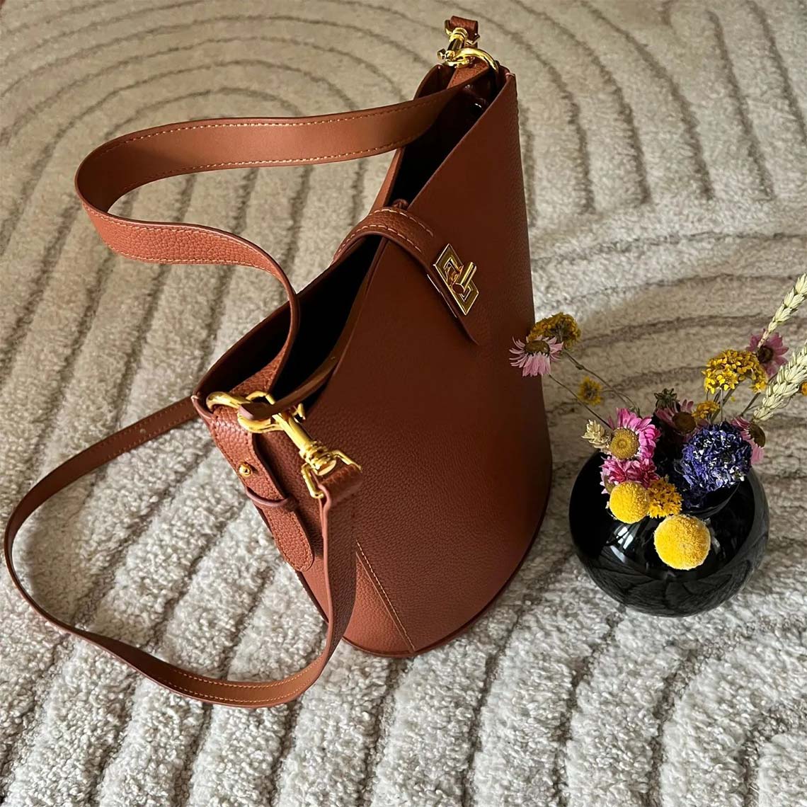 G8activist® Leather Simple Bucket Crossbody Bag DIY Kit - Image 2