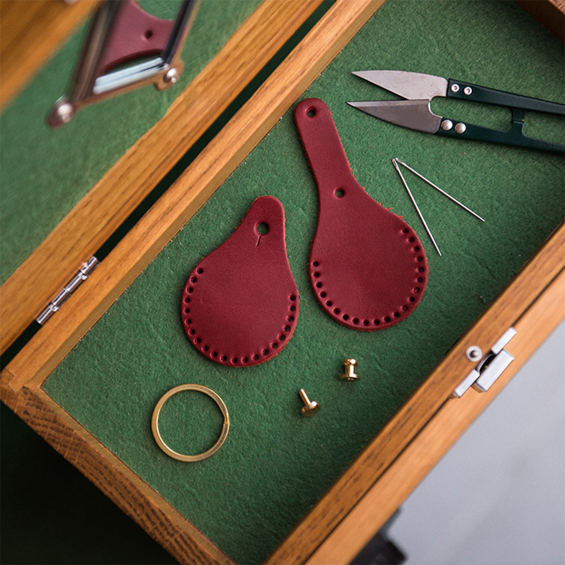 G8activist® Leather AirTag Keychain DIY Kit - Image 21