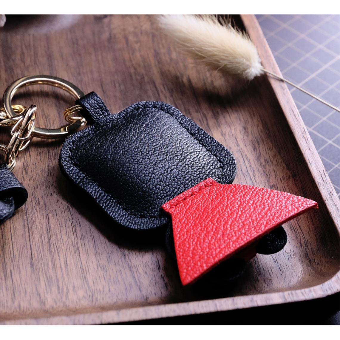 G8activist® Sheep Leather Superman Keychain DIY Kit - Image 5